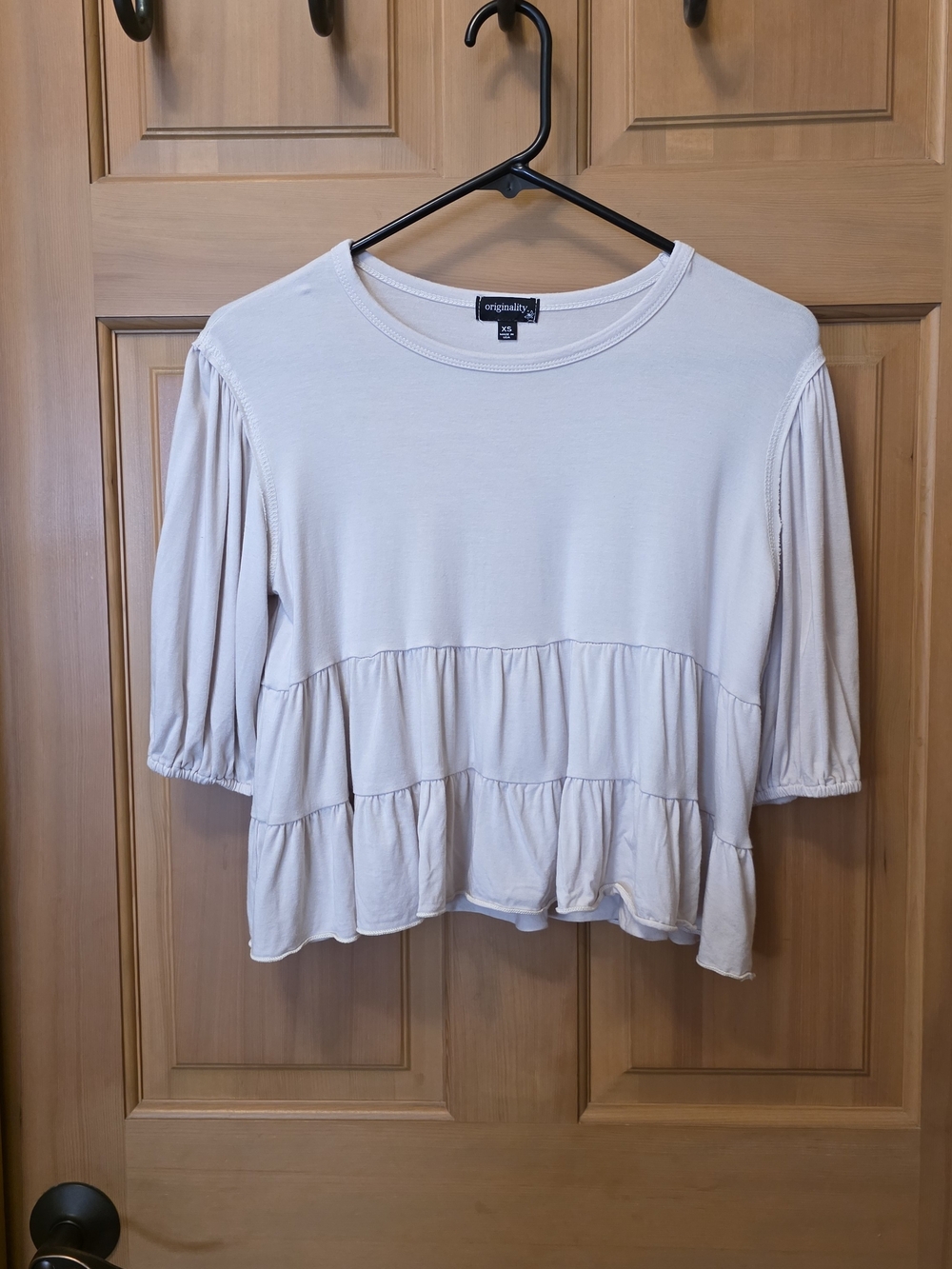 Junior's Origiginality Cream Tiered Short-Sleeve Top